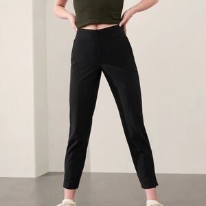 Athleta Brooklyn textured Mid rise ankle black light weight pants Sz-6 Q5